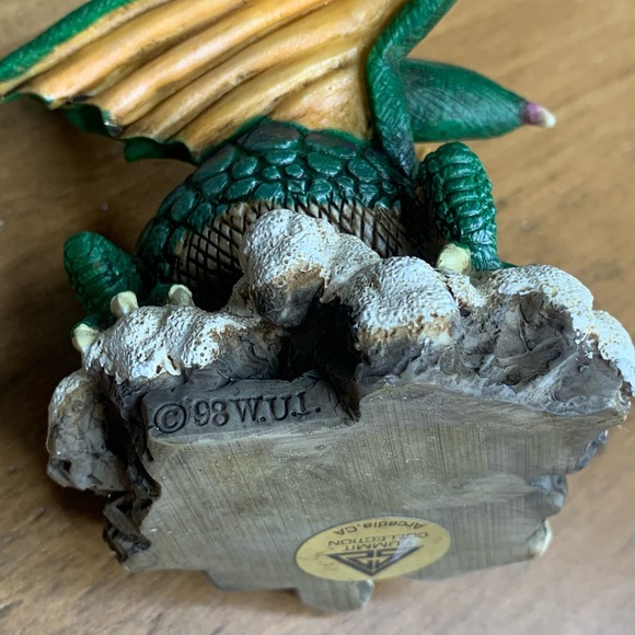 1997 WU Twin Dragon Figurine Hatching From Egg & 1998 WUI Dragon on Rock Resin - Picture 14 of 16